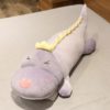 peluche-dinosaure-t-rex-crocodile-violet-avec-fond
